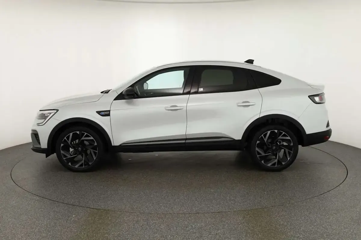 Neu Renault Arkana Esprit Alpine 160 PS (117 kW) 2025 Perlmuttweissmet. SUV
