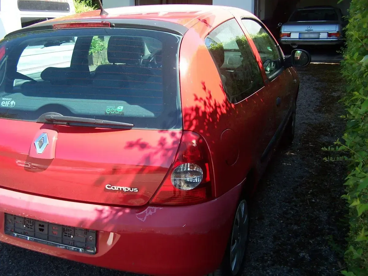 Gebraucht Renault Clio 58 PS (42 kW) 2010 Rot Kleinwagen