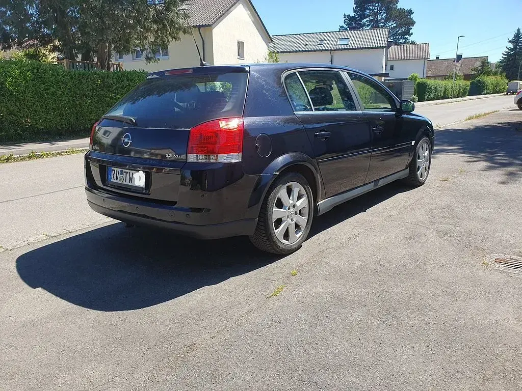 Gebraucht Opel Signum 211 PS (155 kW) 2004 Schwarz Kleinwagen