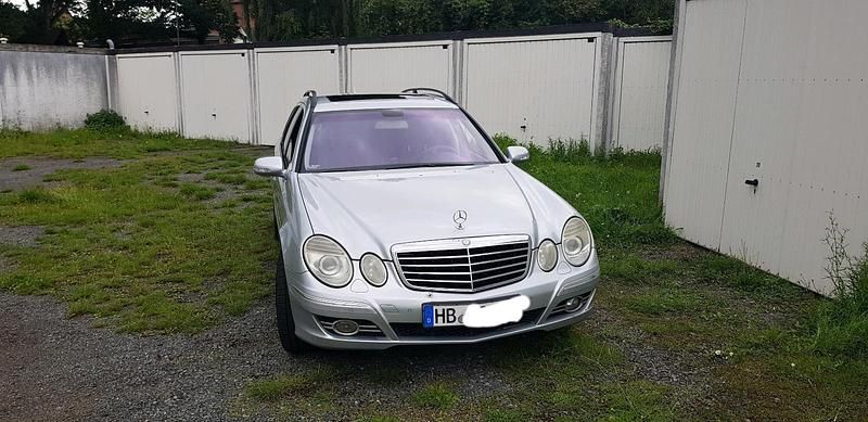 Silber Gebraucht 2006 Mercedes E280 Avantgarde Kombi | 7.300 € (Etwas zu teuer) - Bild 1/4