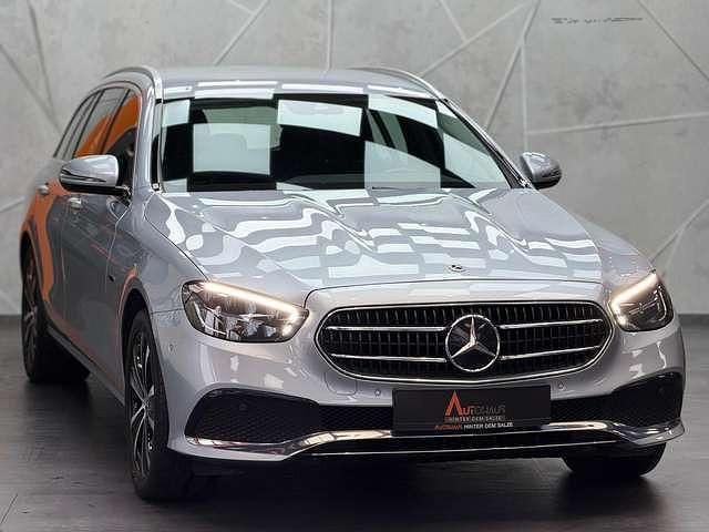 Gebraucht Mercedes E300 194 PS (142 kW) 2021 Silber metallic