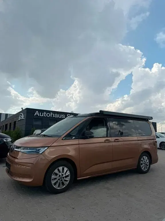 Gebraucht VW California California 245 PS (180 kW) 2025 Grün Van