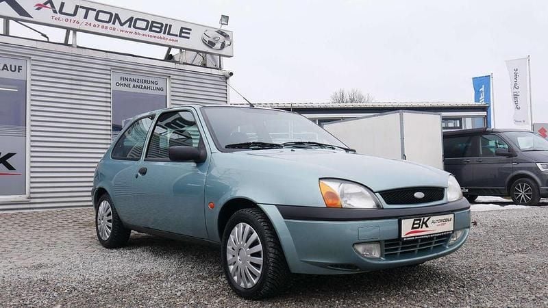 Gebraucht Ford Fiesta 50 PS (36 kW) 2002 Grün Limousine