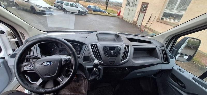 Usado Ford Transit 105 HP (77 kW) 2016 Branco Sedan