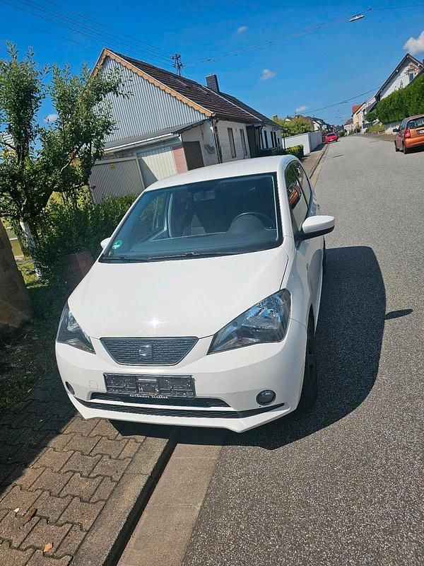 Weiß Gebraucht 2012 Seat Mii Sport Kleinwagen | 5.600 € (Etwas zu teuer) - Bild 1/4