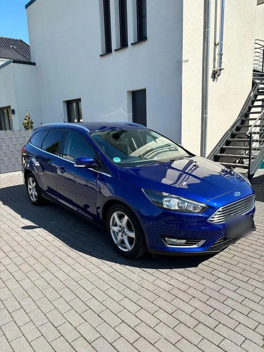 Second-hand Ford Focus 125 CP (91 kW) 2018 Albastru Berlinǎ