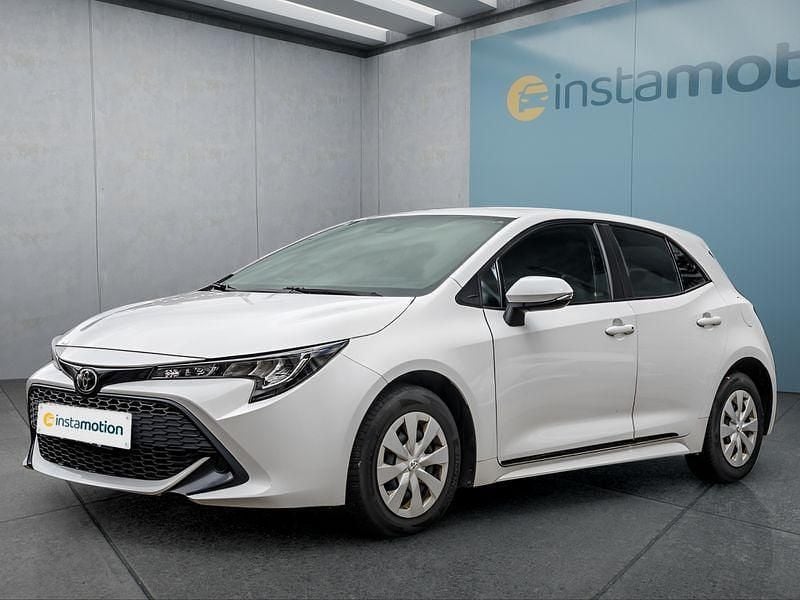 Weiß Gebraucht 2019 Toyota Corolla Limousine | 13.199 € (Fairer Preis) - Bild 1/4