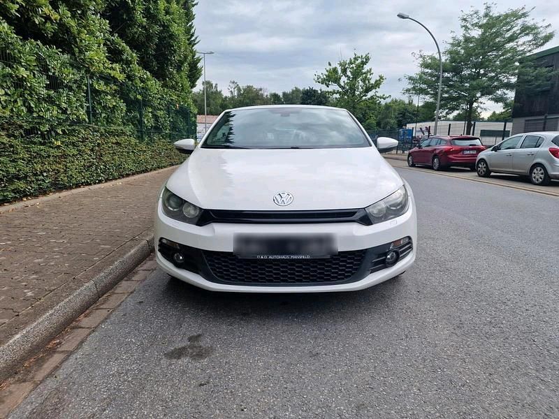 Weiß Gebraucht 2009 VW Scirocco Coupé | 6.299 € (Fairer Preis) - Bild 1/4