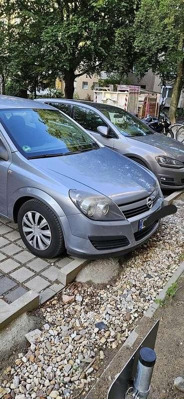 Gebraucht 2004 Opel Astra Enjoy Limousine | 1.400 € (Guter Preis) - Bild 1/4