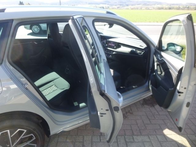 Gebraucht Skoda Kamiq Style 116 PS (85 kW) 2019 Grau SUV