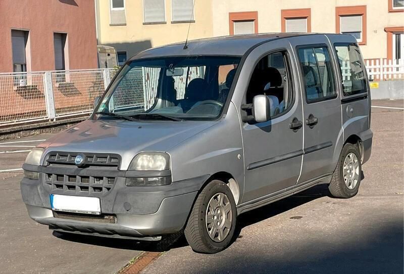 Silber Gebraucht 2004 Fiat Doblò Van / Kleinbus | 1.600 € (Fairer Preis) - Bild 1/4