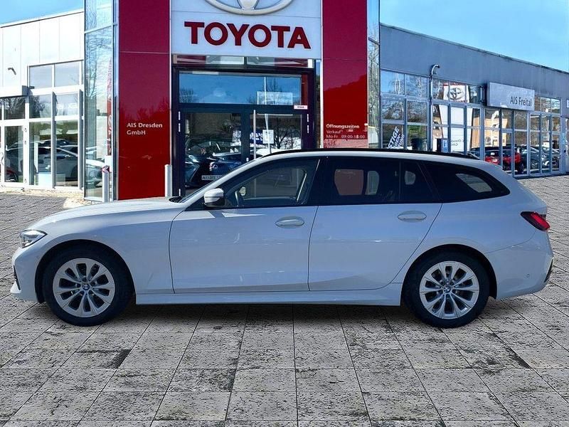 Gebraucht BMW 318 Advantage 150 PS (110 kW) 2022 Alpinweiss iii Kombi
