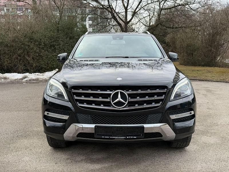 Gebraucht Mercedes ML350 258 PS (189 kW) 2012 Schwarz SUV