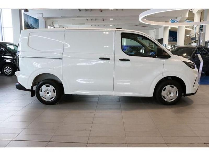 Gebraucht Ford Transit Custom 136 PS (100 kW) 2024 Weiss Van