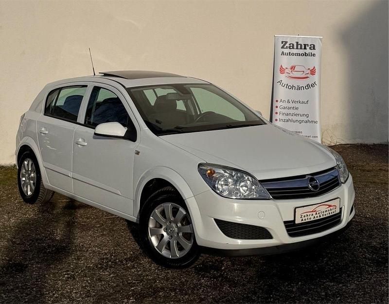 Gebraucht Opel Astra 140 PS (102 kW) 2008 Weiß Limousine