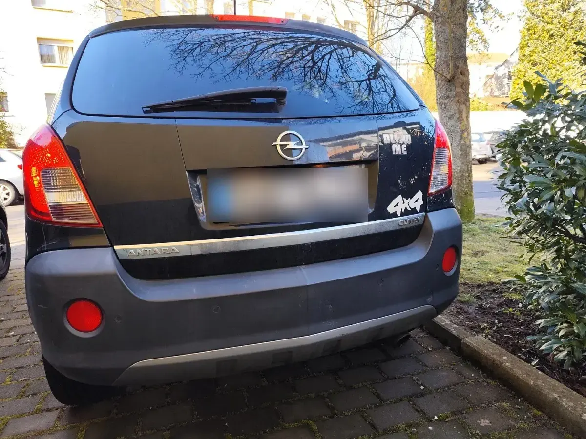 Gebraucht Opel Antara 163 PS (119 kW) 2012 Schwarz SUV