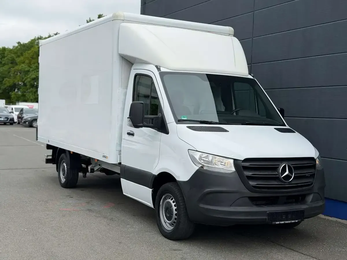 Gebraucht Mercedes Sprinter 143 PS (105 kW) 2019 Arktikweiss Van