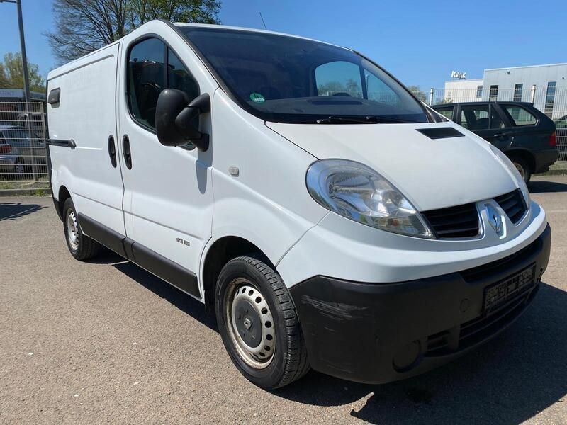 Weiß Gebraucht 2010 Renault Trafic Van | 5.090 € (Guter Preis) - Bild 1/4