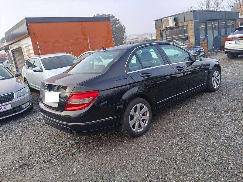 Gebraucht Mercedes C250 Avantgarde 204 PS (150 kW) 2009 Schwarz Limousine