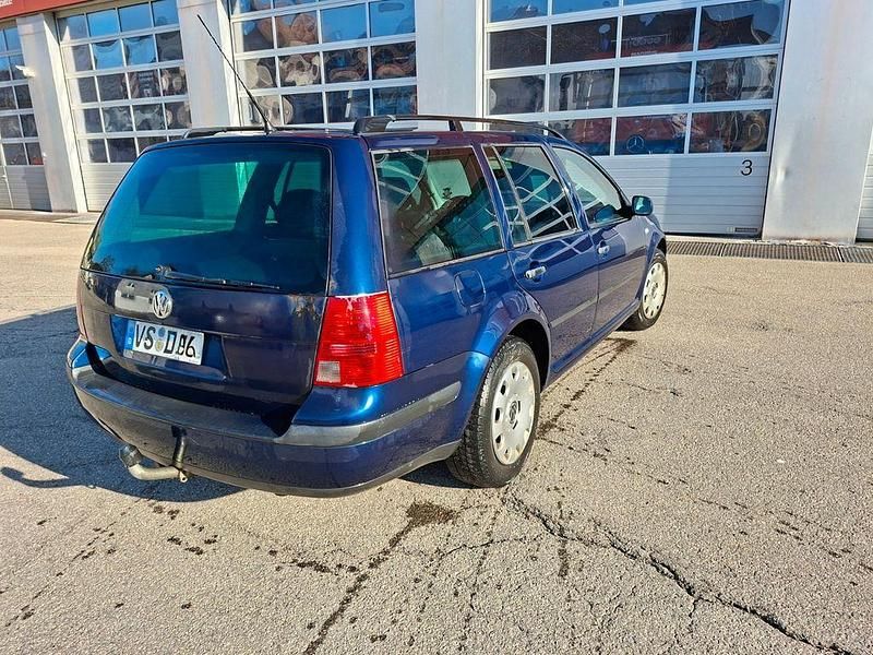 Gebraucht VW Golf IV Trendline 101 PS (74 kW) 2005 Blau Kombi
