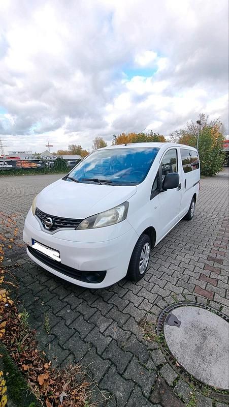 Weiß Gebraucht 2010 Nissan NV200 Van | 3.000 € (Guter Preis) - Bild 1/4