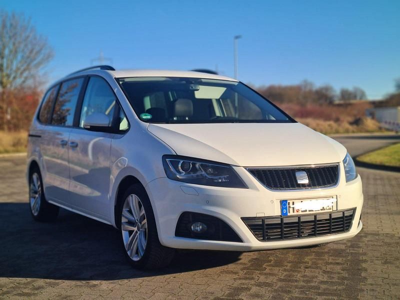 Weiß Gebraucht 2014 Seat Alhambra Van / Kleinbus | 10.500 € (Etwas zu teuer) - Bild 1/4