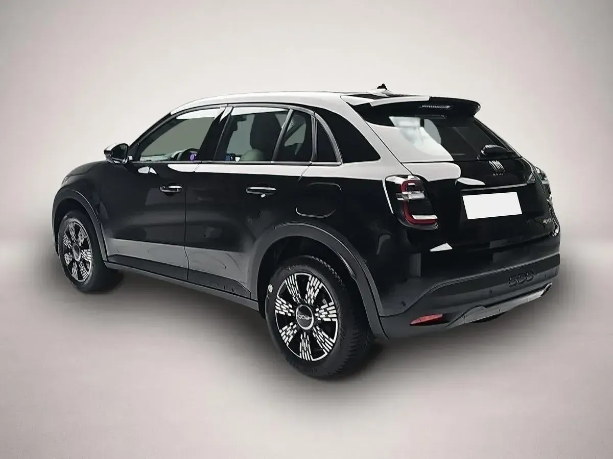 Neu Fiat 600 Pop 110 PS (80 kW) 2026 Manufacturer SUV