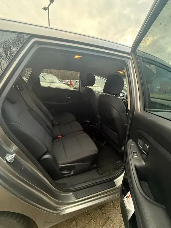 Gebraucht Kia Carens Vision 136 PS (100 kW) 2014 Grau Van / Kleinbus