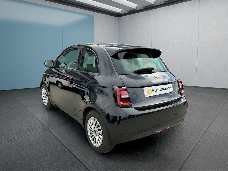 Gebraucht Fiat 500e Action 69 kW (95 PS) 2023 Schwarz Kleinwagen