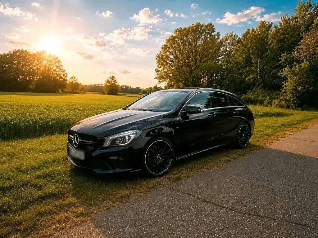 Gebraucht Mercedes CLA220 177 PS (130 kW) 2016 Schwarz Limousine