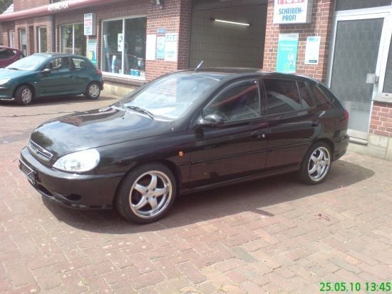 Gebraucht Kia Rio 97 PS (71 kW) 2002 Schwarz Kombi