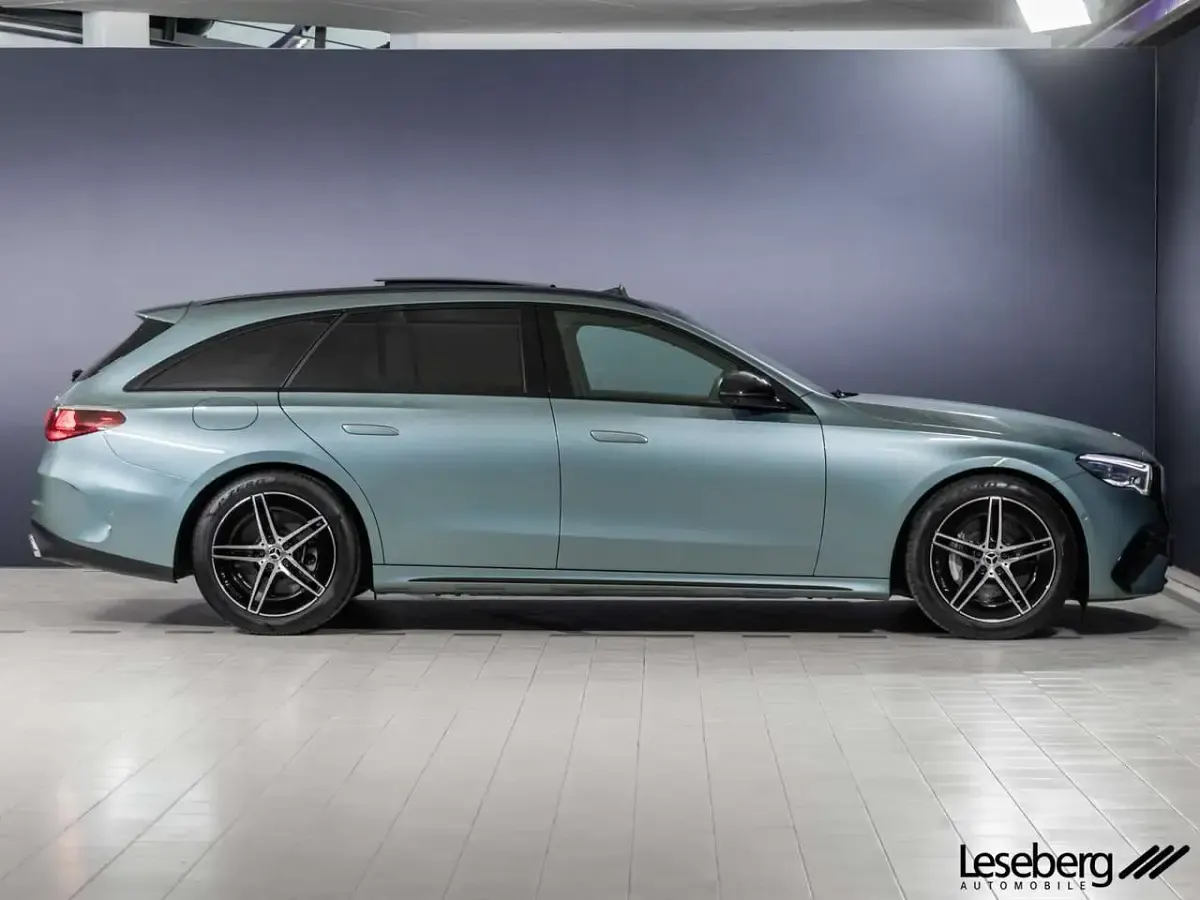 Gebraucht Mercedes E450 AMG 367 PS (269 kW) 2025 Verdesilber Kombi