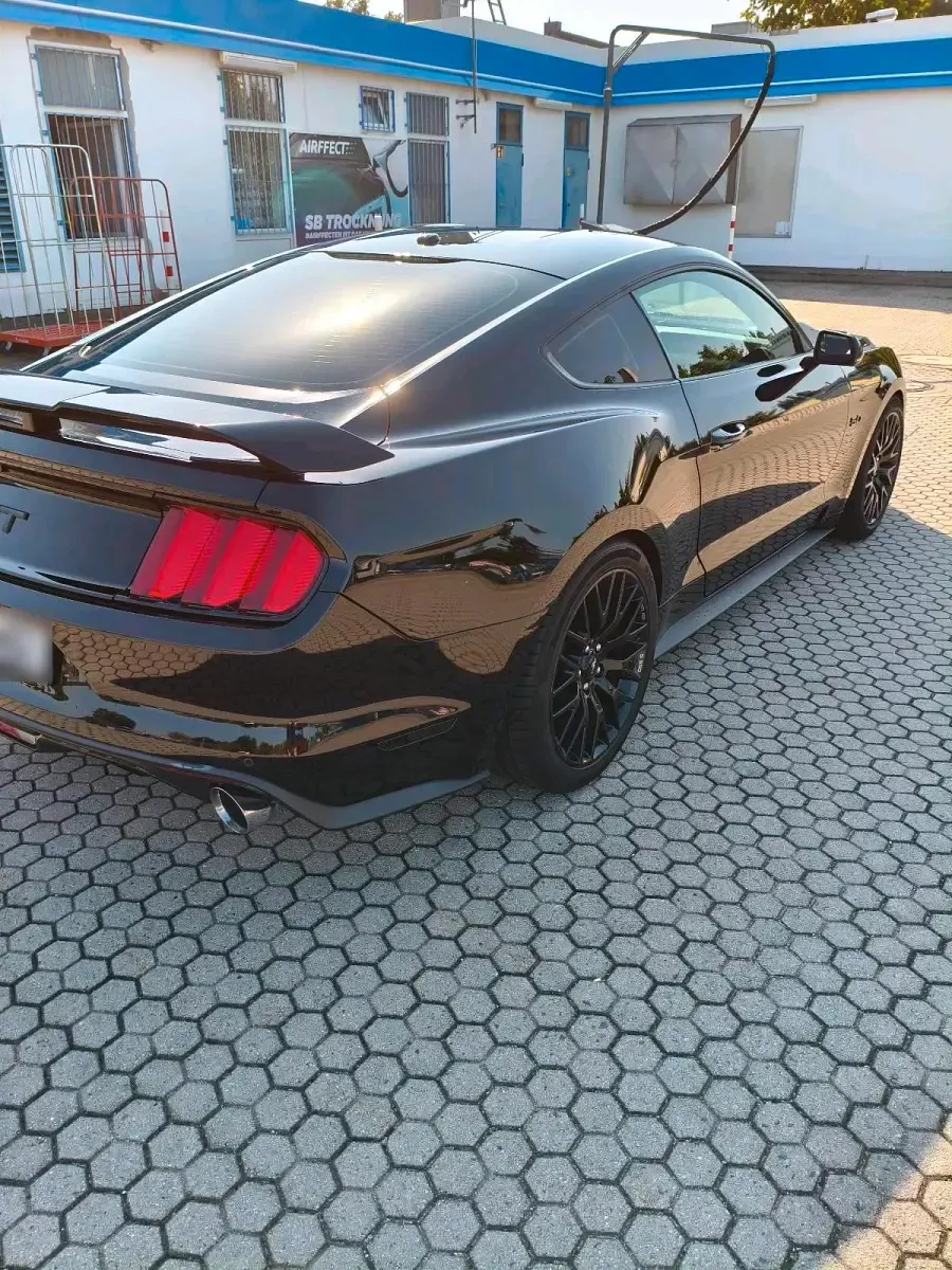 Gebraucht Ford Mustang GT 441 PS (324 kW) 2016 Schwarz Coupé