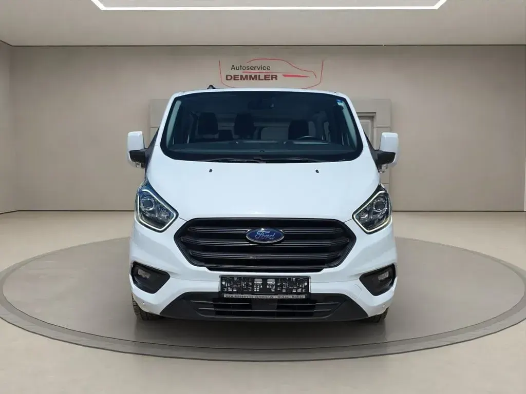 Gebraucht Ford Tourneo 150 PS (110 kW) 2023 Weiß Van / Kleinbus