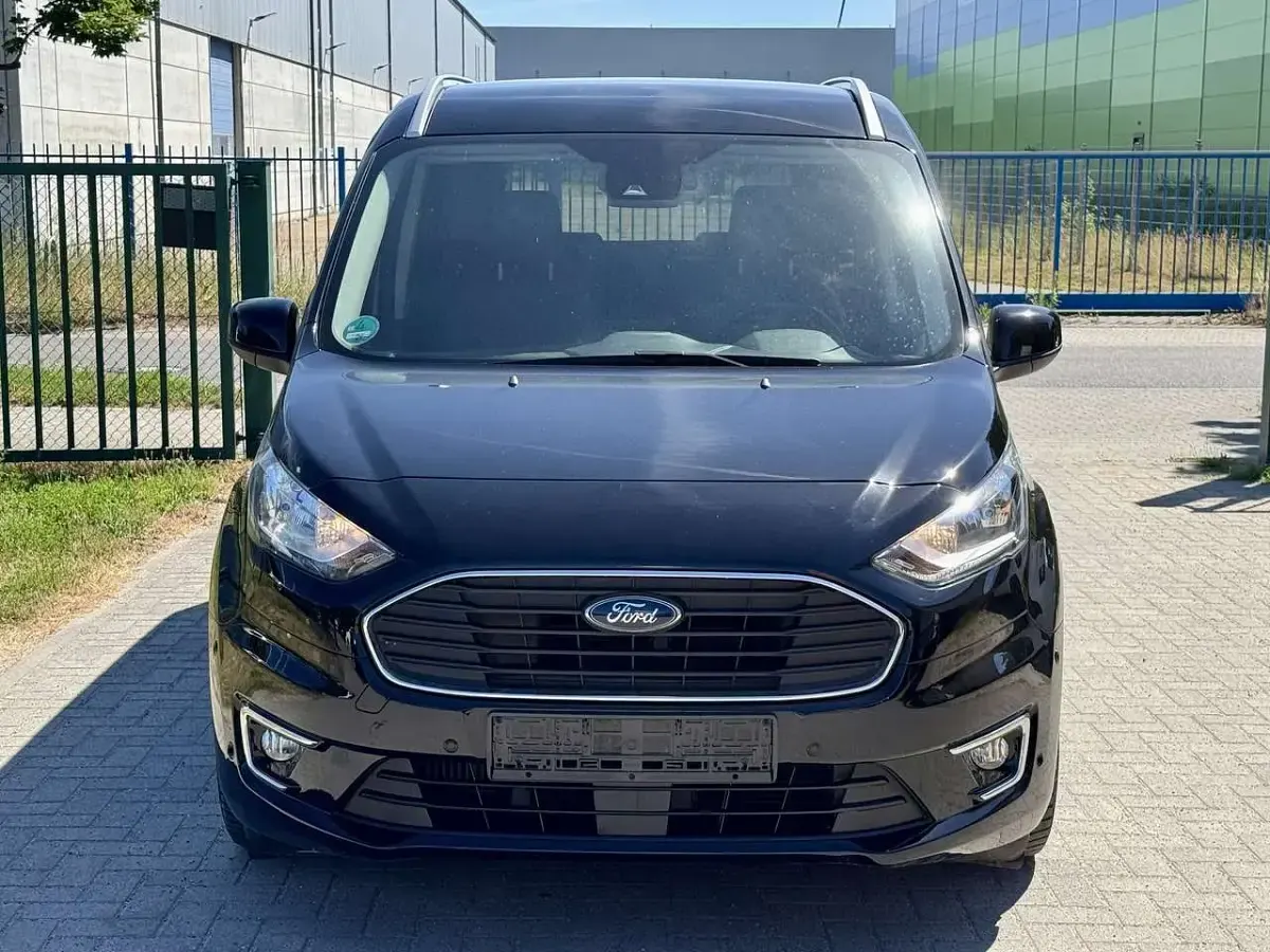 Gebraucht Ford Tourneo Titanium X 120 PS (88 kW) 2020 Iridiumschwarz metallic Van / Kleinbus