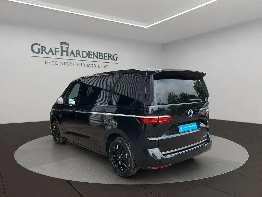Gebraucht VW Multivan Style 177 PS (130 kW) 2025 Deep black perleffekt Van / Kleinbus