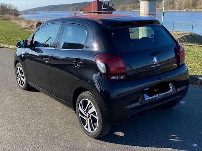 Gebraucht Peugeot 108 Active 69 PS (50 kW) 2018 Schwarz Limousine
