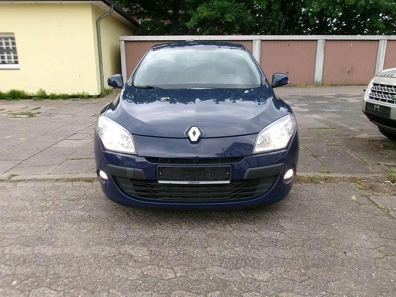 Gebraucht Renault Mégane III Expression 101 PS (74 kW) 2010 Blau Limousine