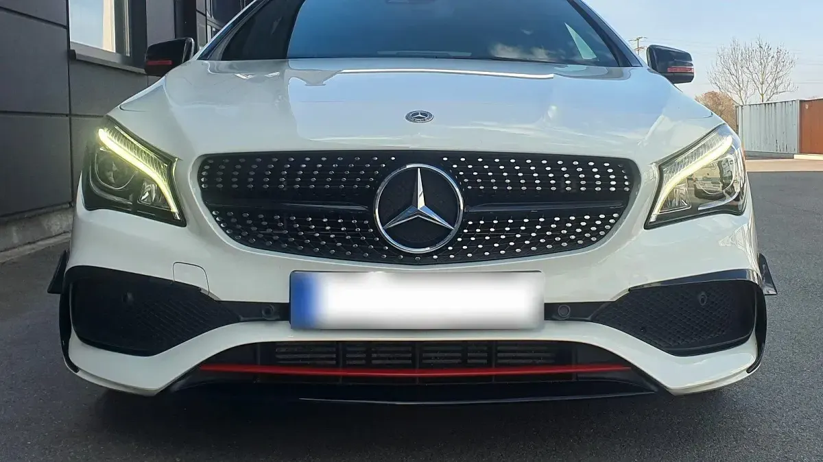 Gebraucht Mercedes CLA250e Shooting Brake AMG 218 PS (160 kW) 2017 Weiß Kombi