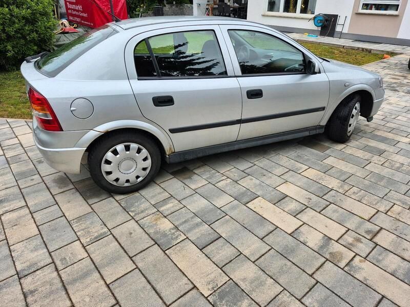 Silber Gebraucht 2001 Opel Astra Kombi | 239 € (Superpreis) - Bild 1/4