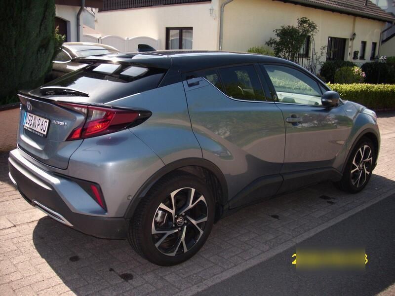 Blau Gebraucht 2020 Toyota C-HR Team SUV | 18.500 € (Superpreis) - Bild 1/4