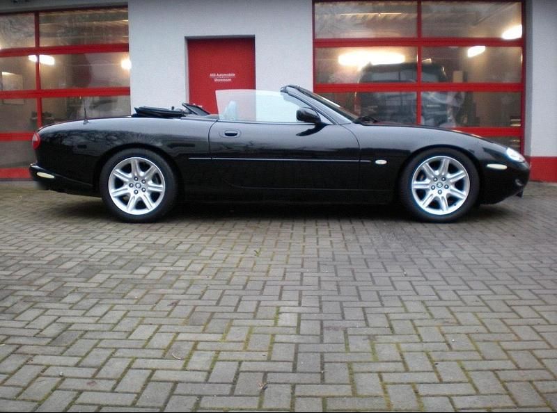 Gebraucht Jaguar XK8 284 PS (208 kW) 1997 Schwarz Cabrio