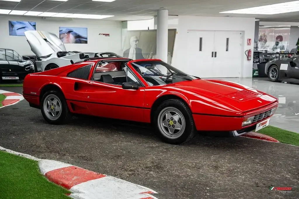 Gebraucht Ferrari 208 220 PS (161 kW) 1988 Rot Coupé