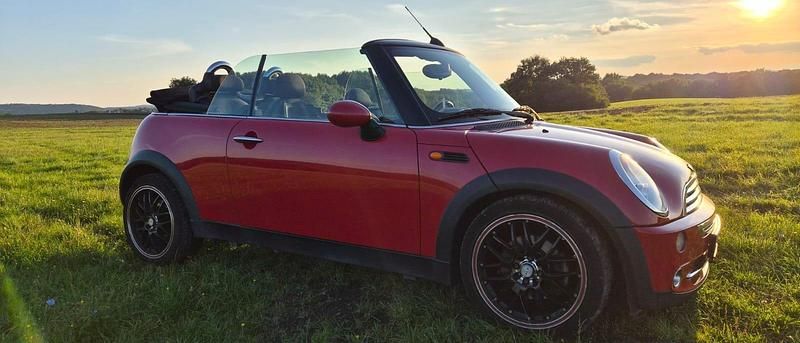 Rot Gebraucht 2006 Mini Cooper Cabriolet Cabrio | 3.800 € (Fairer Preis) - Bild 1/4