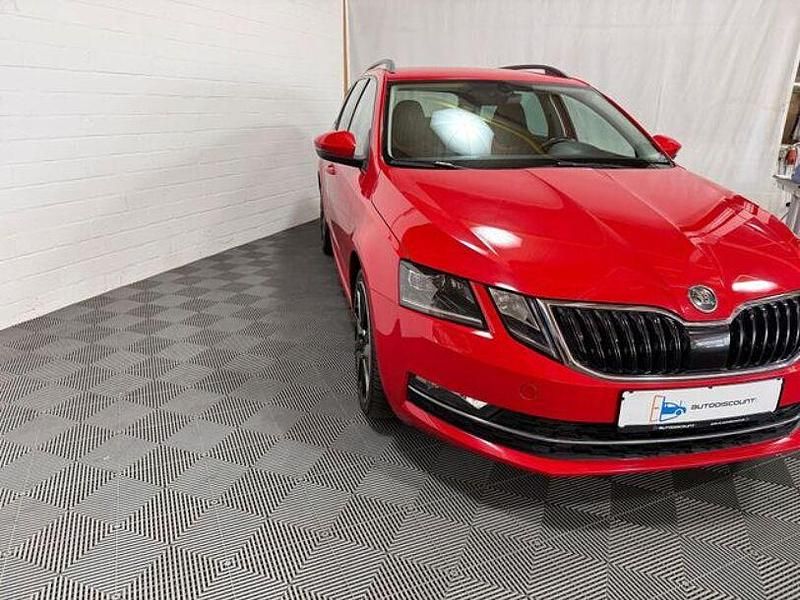Gebraucht Skoda Octavia Style 150 PS (110 kW) 2018 Corridarot Kombi