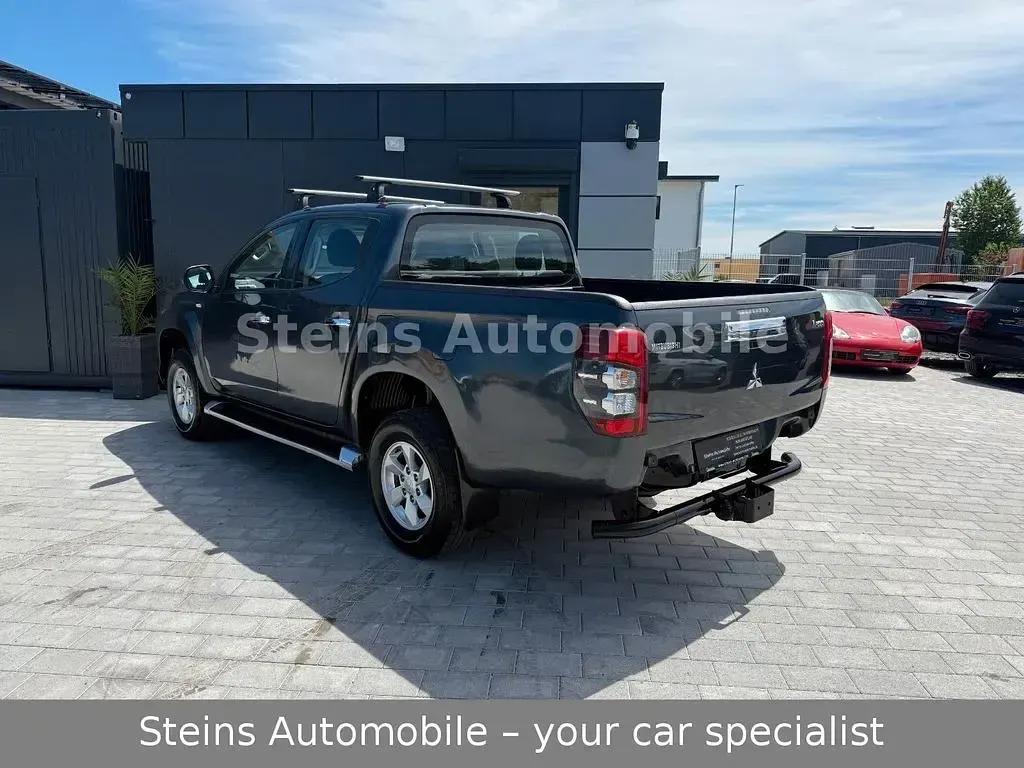 Gebraucht Mitsubishi L200 150 PS (110 kW) 2021 Grau Pickup