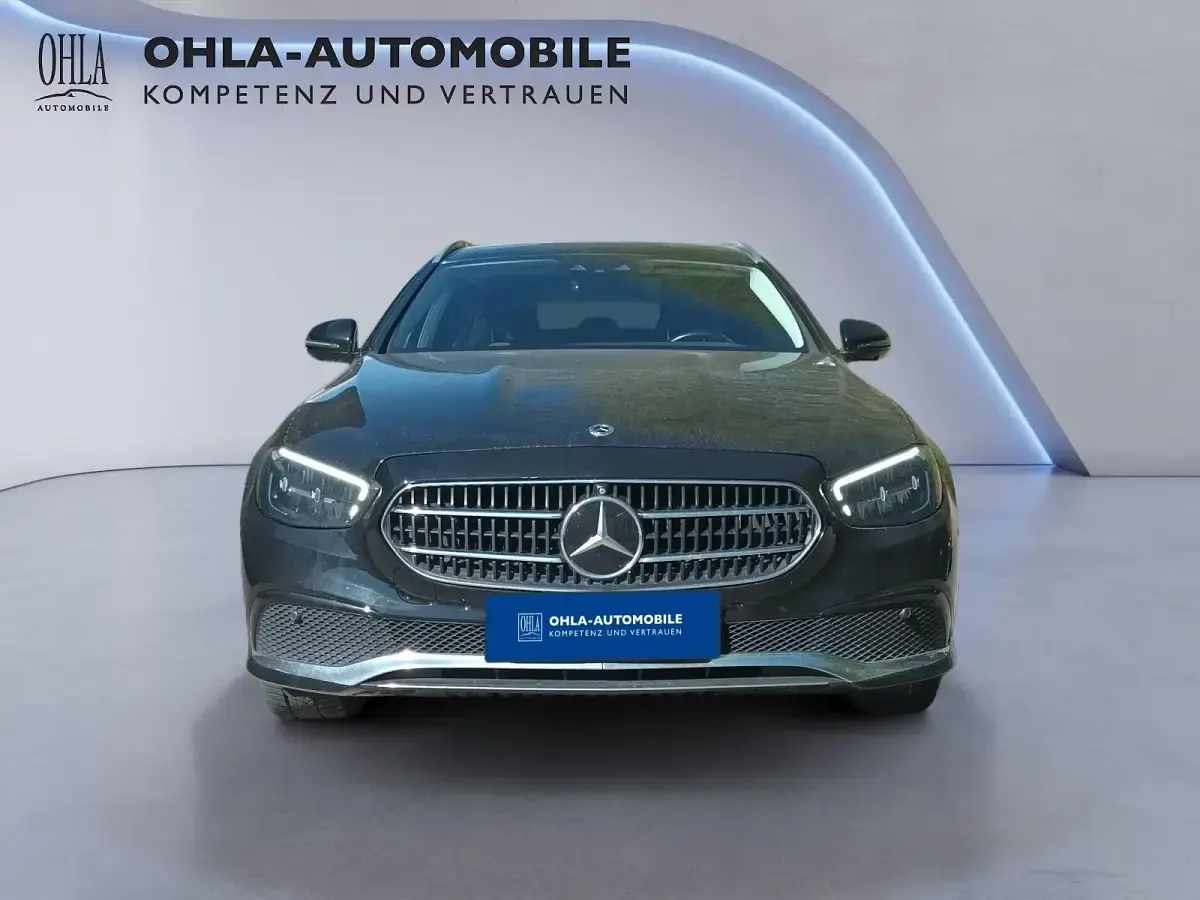 Gebraucht Mercedes E300 Avantgarde 211 PS (155 kW) 2022 Schwarz  unilack Kombi