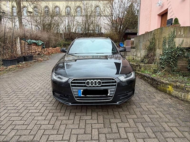 Gebraucht Audi A4 Ambiente 177 PS (130 kW) 2014 Schwarz Kombi