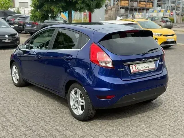 Gebraucht Renault Clio IV Bose Edition 90 PS (66 kW) 2014 Andere Limousine