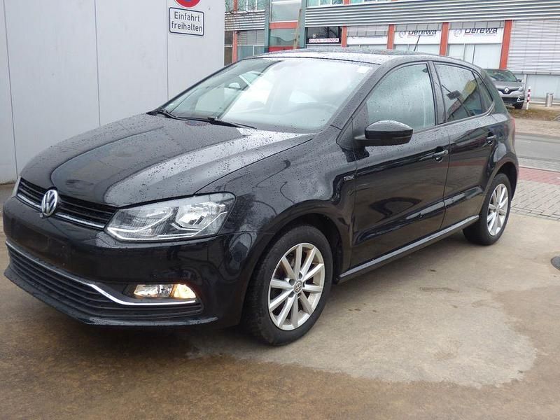 Gebraucht VW Polo LOUNGE 90 PS (66 kW) 2015 Schwarz Limousine